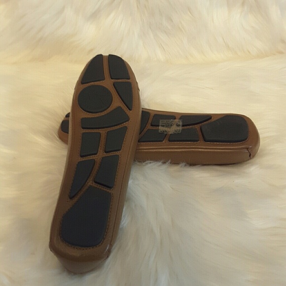 Michael kors Fulton Tan Flats gold emblem - Picture 4 of 4